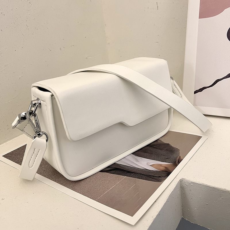 Dámska Módna Taška 2023 New Baguette Bag Na Rameno Na S Textúrou Western Messenger Bag