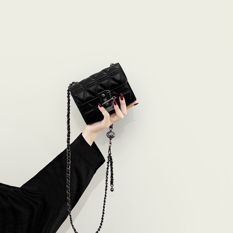 High-end Dámska Jeseň A Zima 2023 Nová Textúra Kabelka Na Rúž Retro Crossbody Mini Retiazková Taška Trend