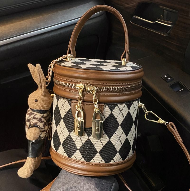Tohtoročná Populárna Dámska Nová Módna Jar 2023 Messenger Bag Textúra Kosoštvorcový Prenosný Bucket Bag